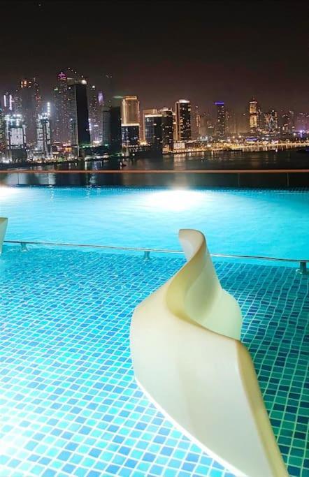 Amazing Apartment With Infinity Pool Dubai Eksteriør billede